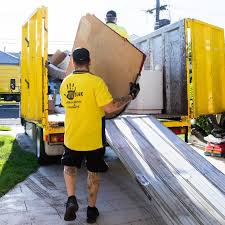 Best Yard Waste Removal  in Elwood, IL
